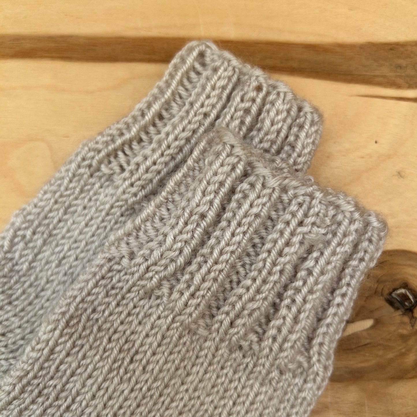 Gaiši brūnas adītas siltās zeķītes 24.-26.izm. (SITĒ 57)