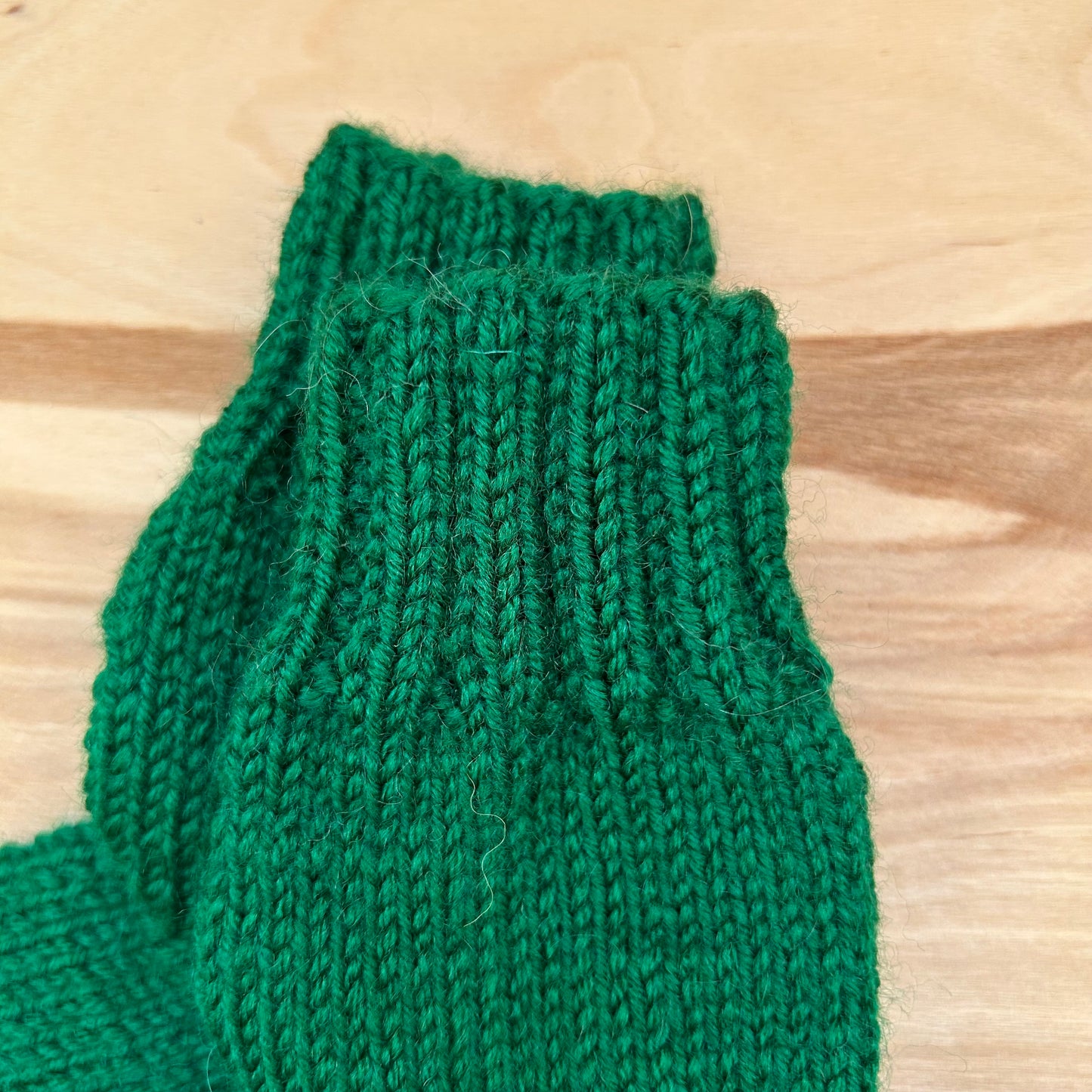 Tumši zaļas adītas siltās zeķītes 25.-27.izm. (SITĒ 49)