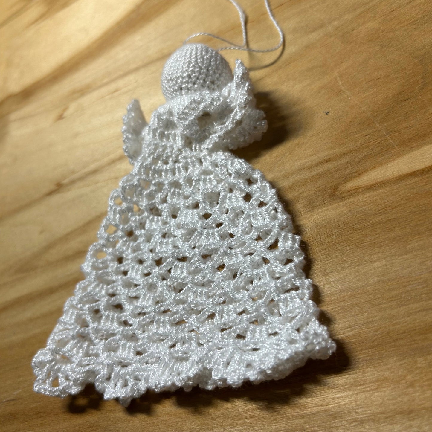 Balts tamborēts eņģelītis (SITĒ 27)