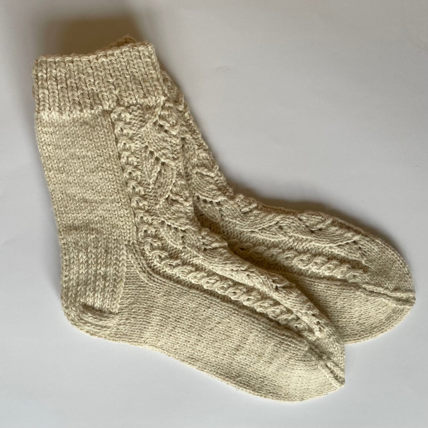 Siltās zeķes 38.-40.izm. baltā krāsā (MALI 22) - www.tiptip.lv