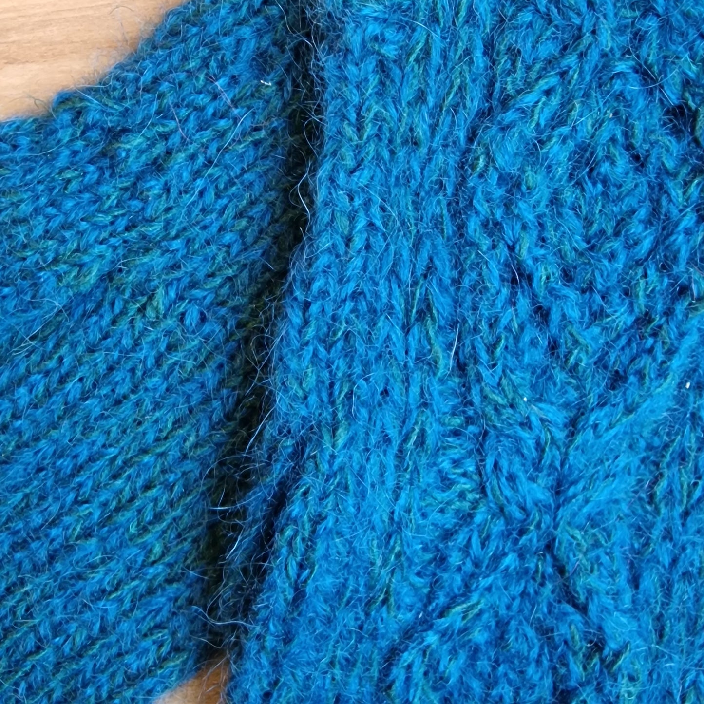 Zili zaļi adīti dūraiņi (DZTO 78) - www.tiptip.lv