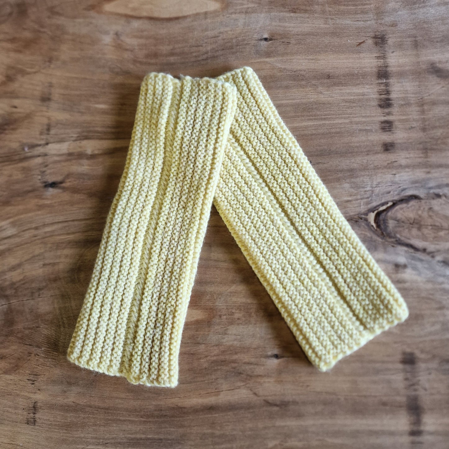 Gaiši dzeltenas getras / garie roku mauči (VEPA 54) - www.tiptip.lv