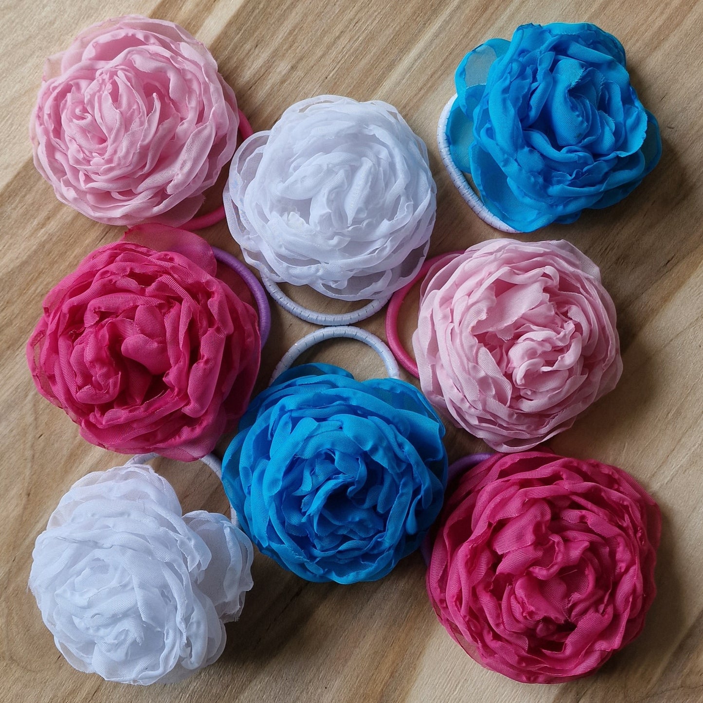 Matu gumija ar rozā ziedu (OLKH 5) - www.tiptip.lv