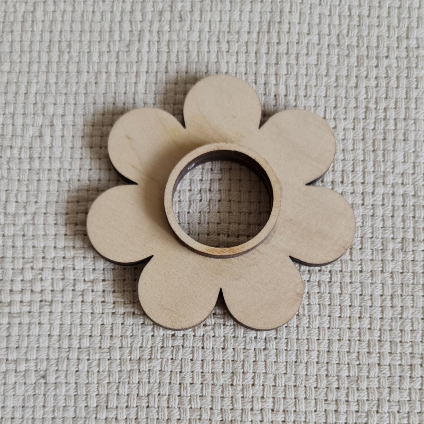 Olas turētājs "Puķe" - www.tiptip.lv