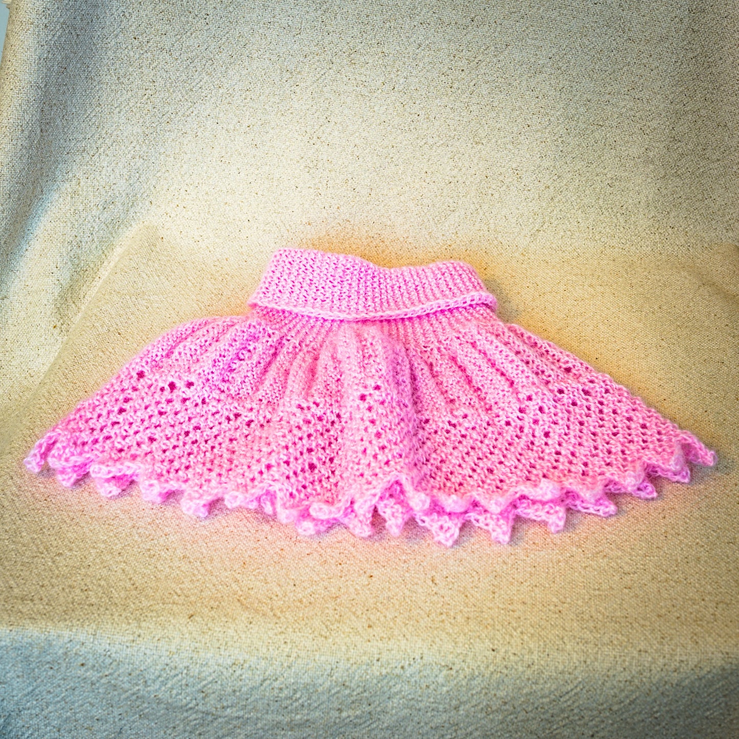 Vēsi rozā krāsas adīta sieviešu šalle / kakliņš mežģīņu rakstā (vilna / sintētika / mohēra) (INKU 13) - www.tiptip.lv