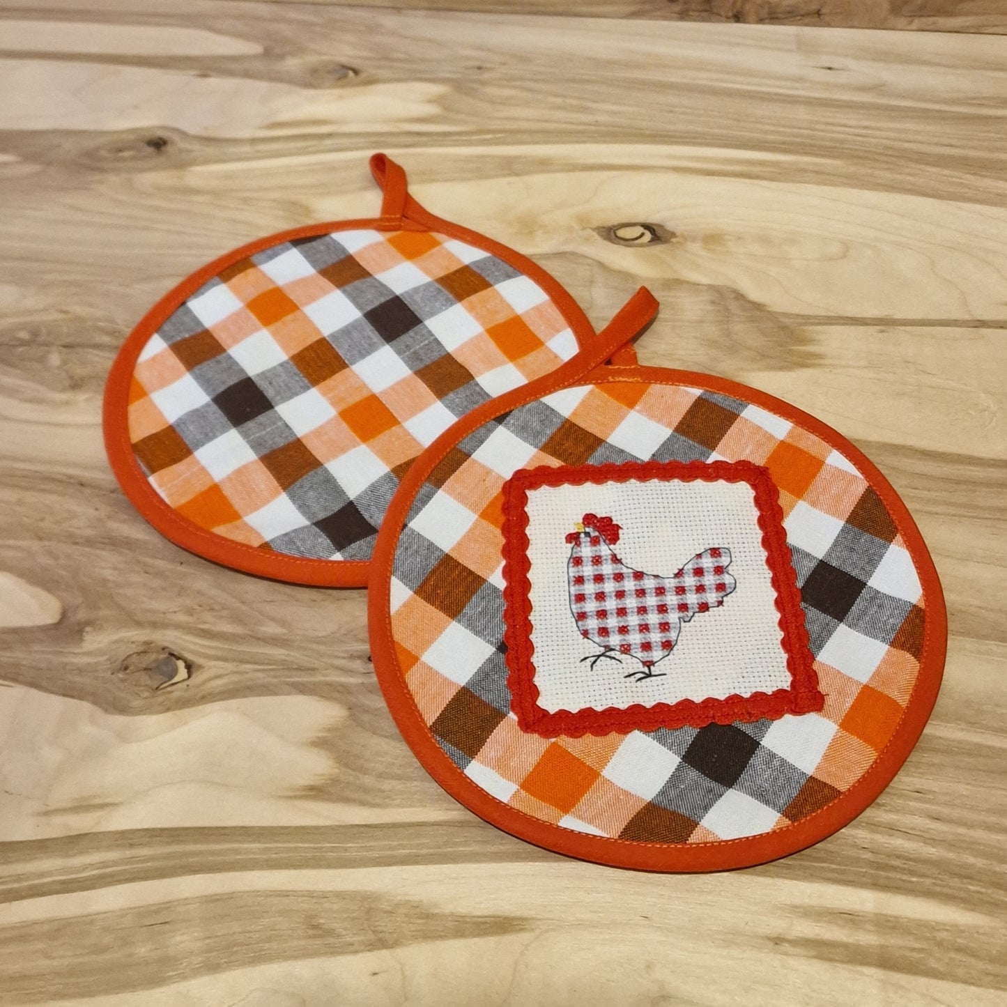 Virtuves silto trauku turekļi 2 gab. oranžs / balts / melns (RECE 20) - www.tiptip.lv