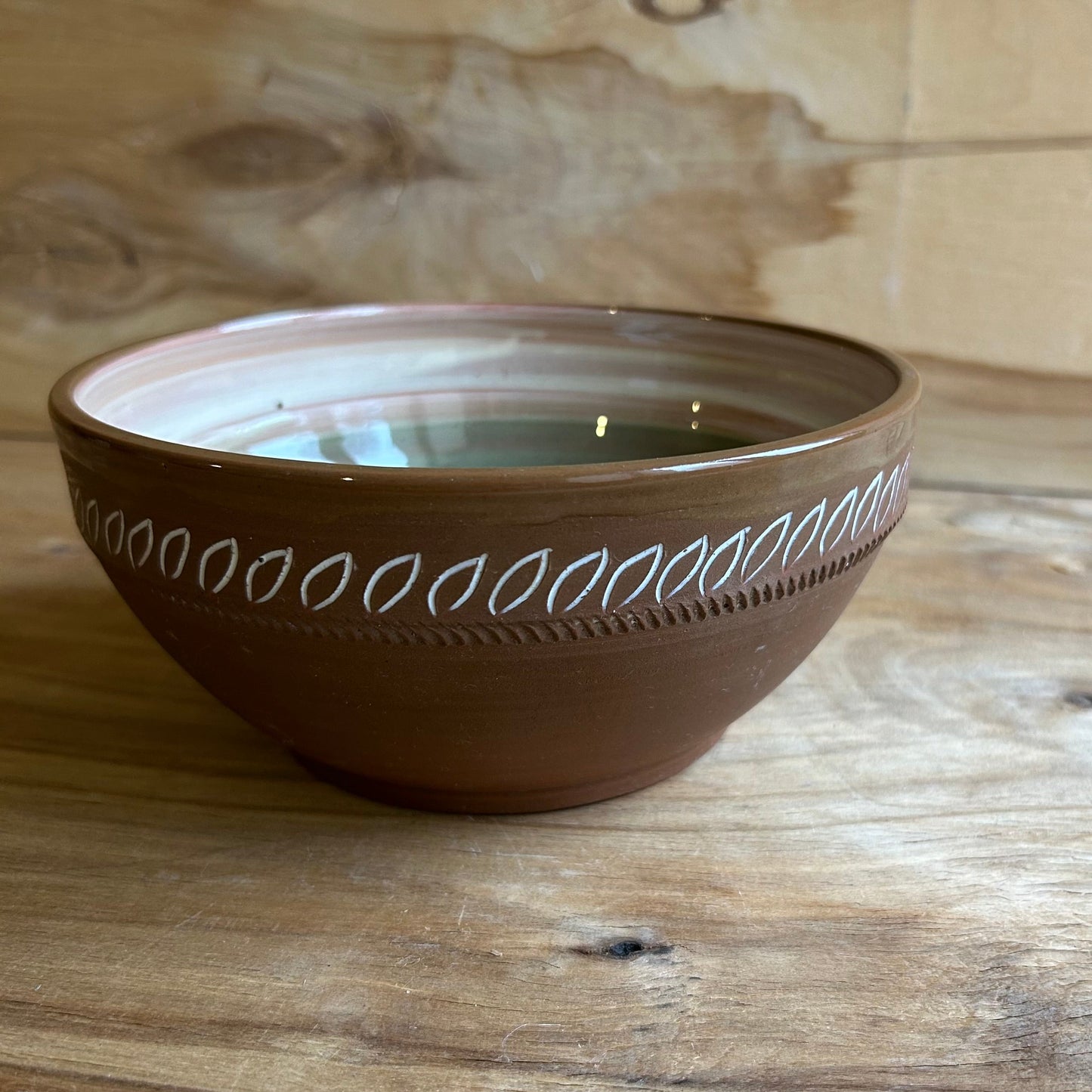 Māla bļodiņa brūnā krāsā (MASP 136)