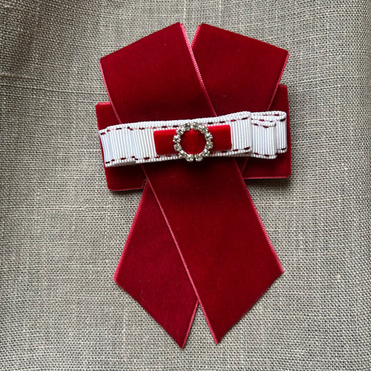 Latviska piespraude (AIPU 106)