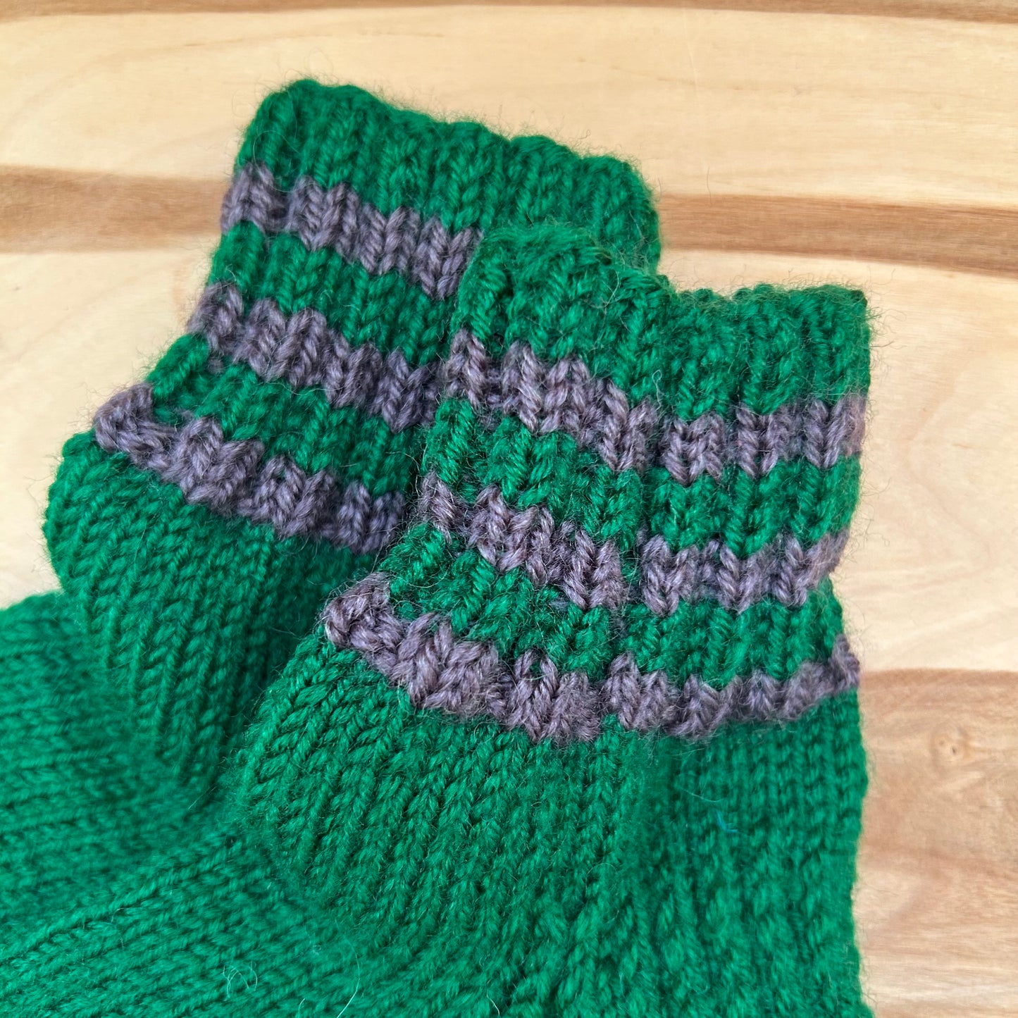 Tumši zaļas adītas siltās zeķītes 25.-27.izm. (SITĒ 54)