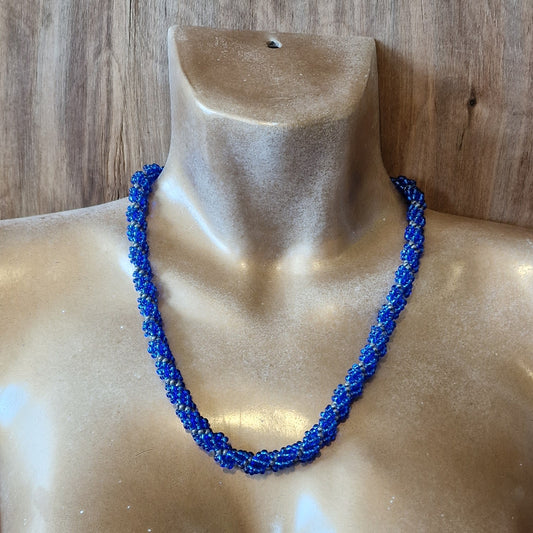 Blue gray necklace (DAMI 6)