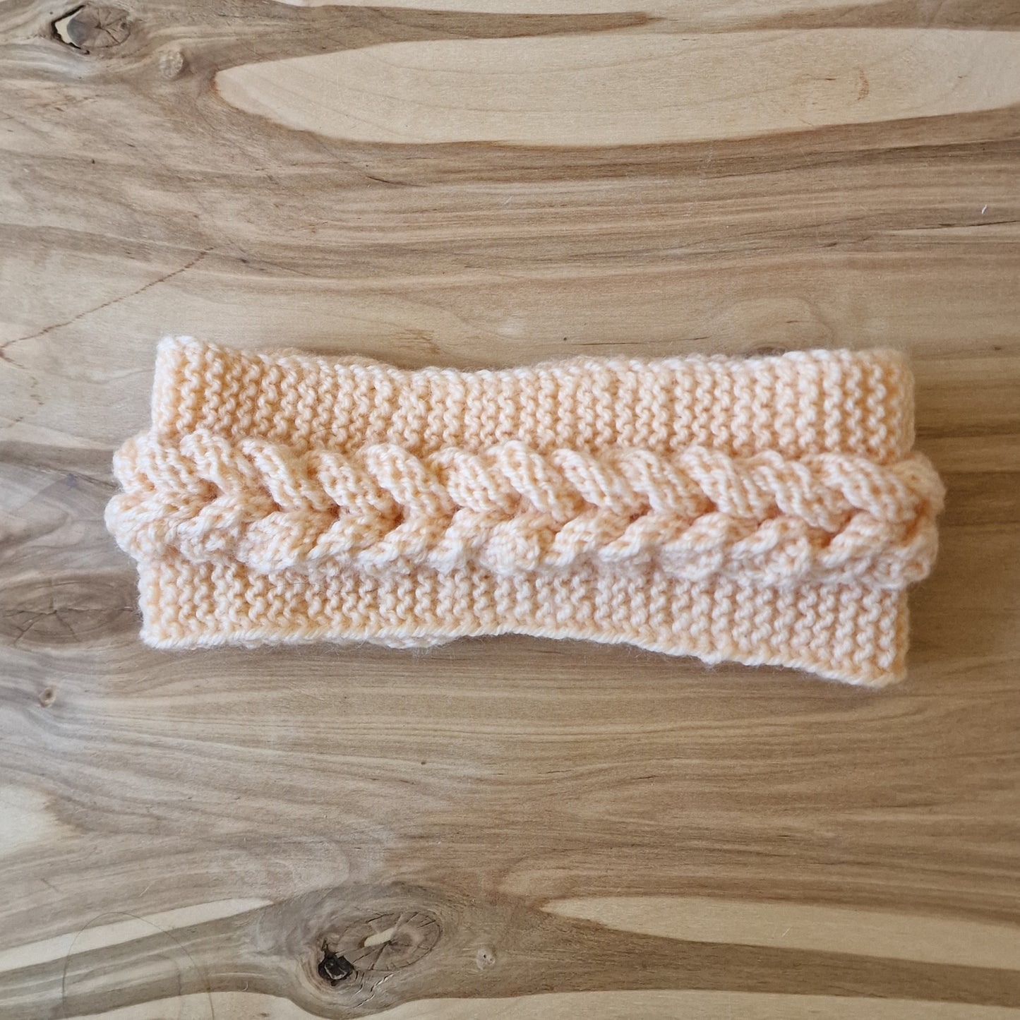 Flesh colored yarn headband (ANMI 18)