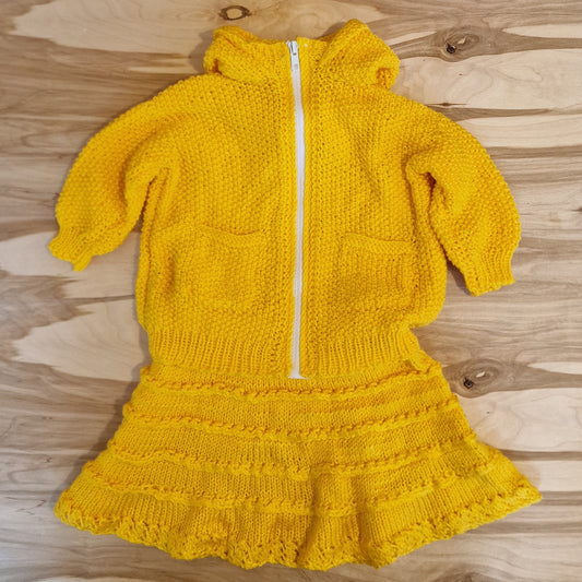Adīts bērna (3-9 mēneši) apģērbu komplekts dzeltenā krāsā (ANŠA 9)