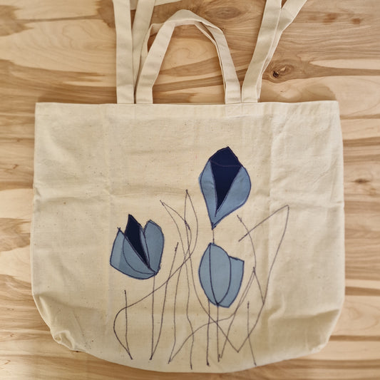 Fabric shopping bag with sewn blue flowers (PURPLE 10)