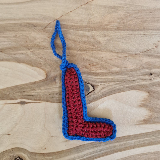 Crochet pendant - letter "L" (VIER/EVOS 10)