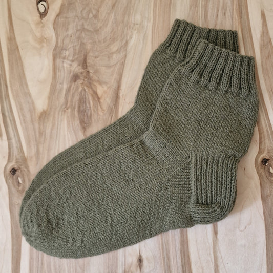 Army green warm socks size 46-48. (SAZA 10)