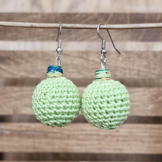 Light green crocheted earrings - balls kr.p. (ALMA 95)
