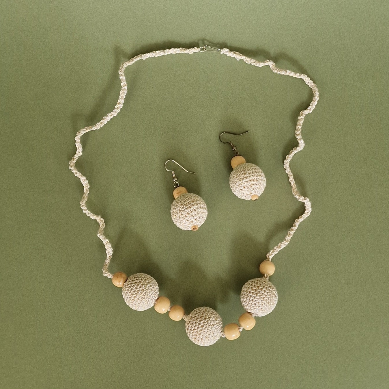 Crochet golden linen jewelry set (ALMA 118)