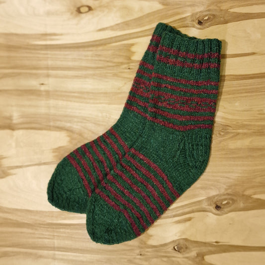 Warm socks size 41-43. green with purple stripes (MARE 19)