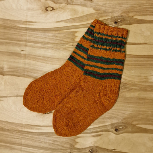 Warm socks size 38-40. orange with stripes on the stem (MARE 21)