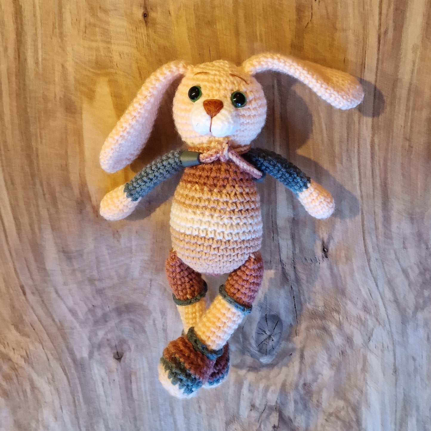 Crocheted toy bunny in pastel colors (AIPU 40)