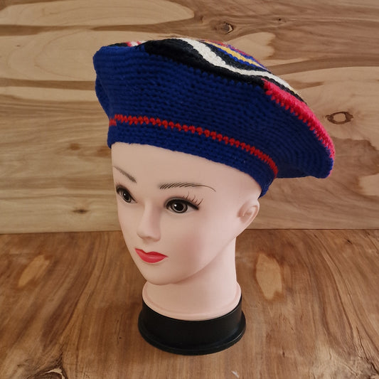 Crocheted beret of various colors (DZTO 39)