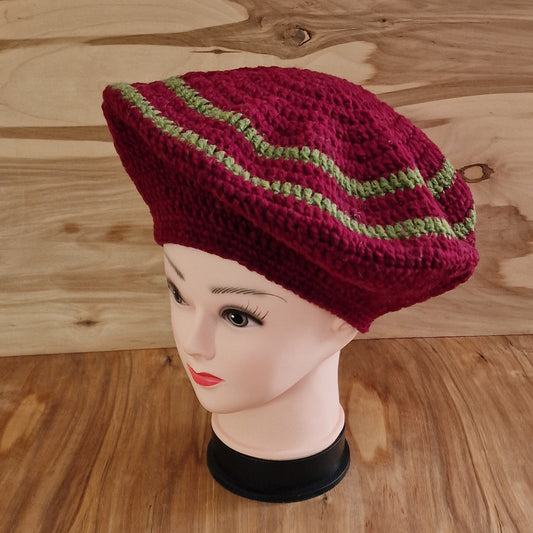 Burgundy crocheted beret (DZTO 41)