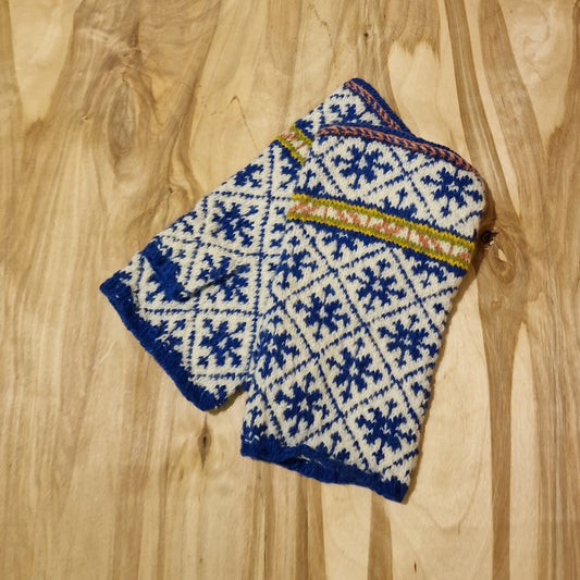 Knitted half gloves with blue flake pattern (AIDZ 21)