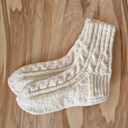 White warm socks size 39-41. (LARE 15)
