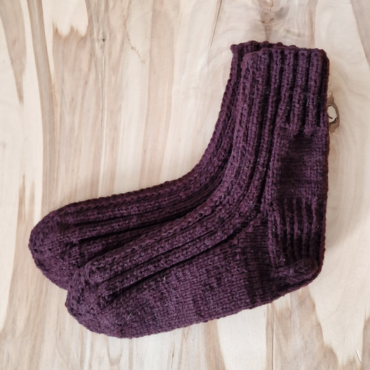 Dark brown warm socks size 38-40. (LARE 19)