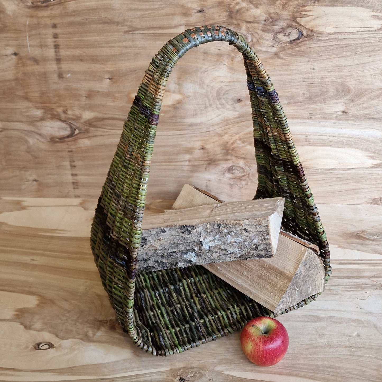 Firewood basket from unpeeled wicker (SALA 69)