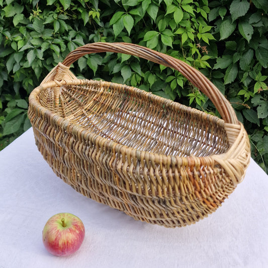 Round wicker basket (GUVĪ 7)