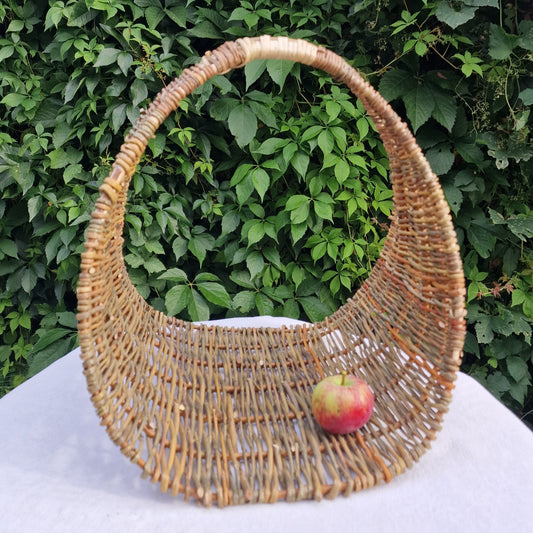 Round wicker basket (GUVĪ 7)