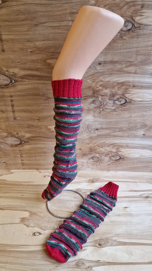 Lazy No-Heel Socks - All Sizes - Red / Green (RACE 54)