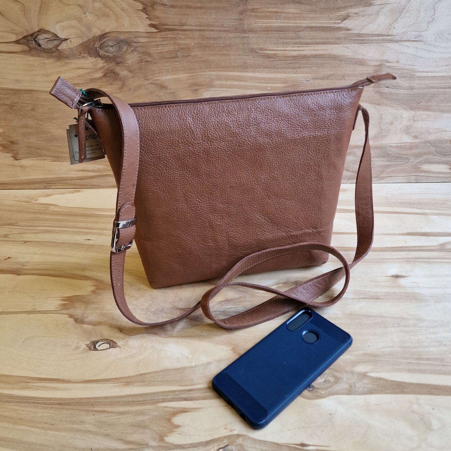 Light brown leather bag (RARA 137)