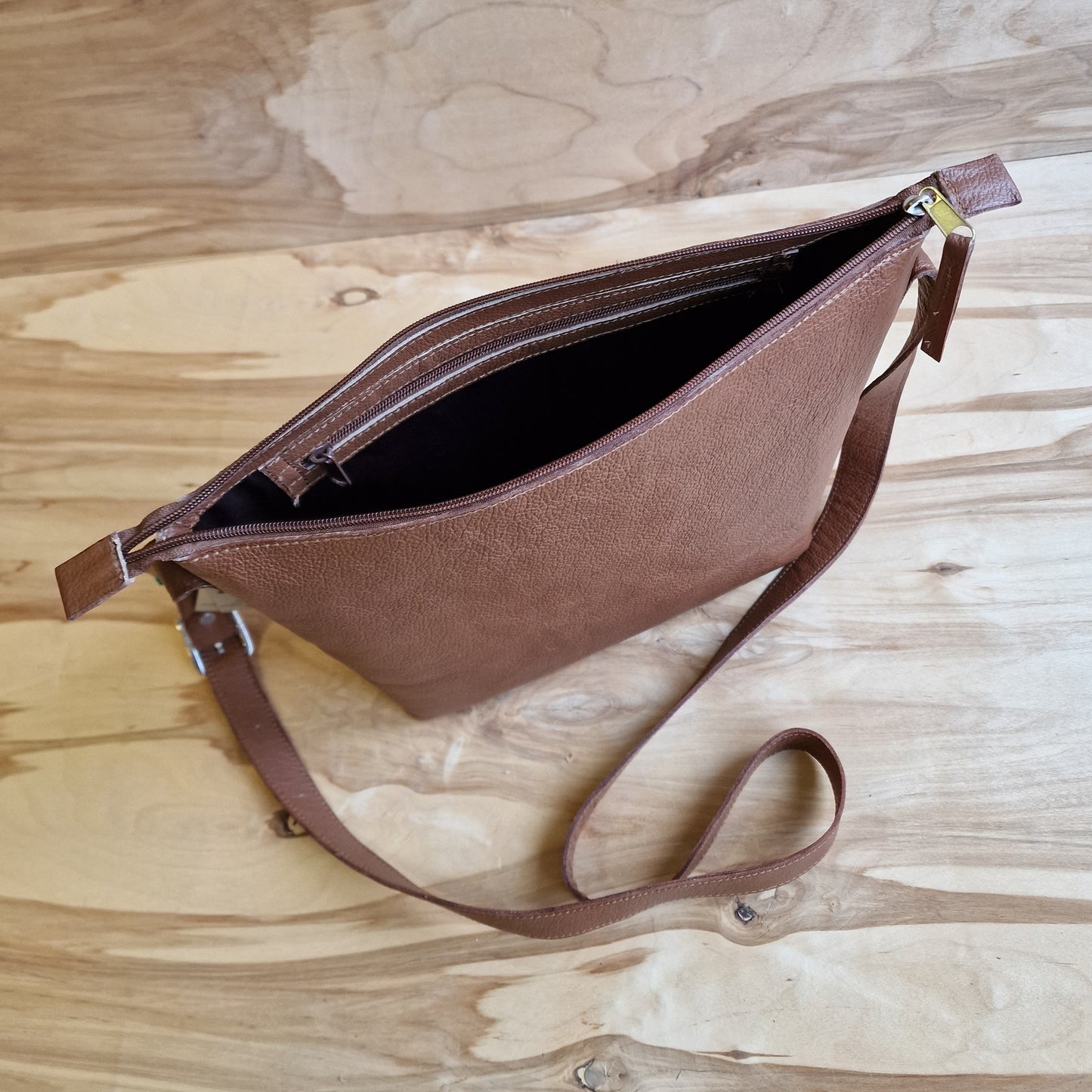 Light brown leather bag (RARA 137)