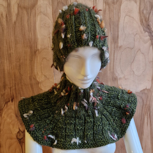 Green crochet beret (DZTO 11)