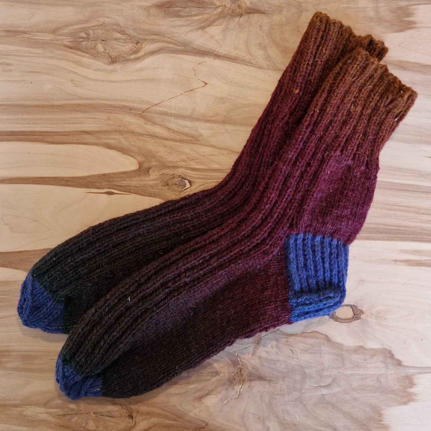 Gradient ocean blue wool socks size 35.-37. (IVZE 3)