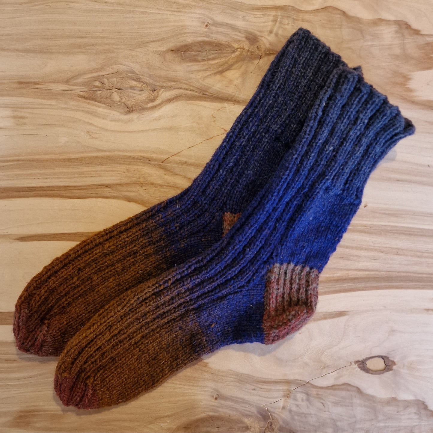 Gradient ocean blue wool socks size 35.-37. (IVZE 3)