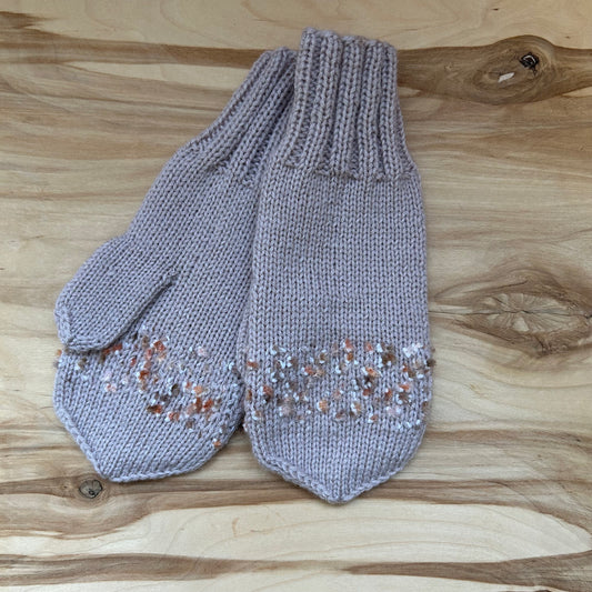 Rokām adīti bēši cimdi (INPO 106)