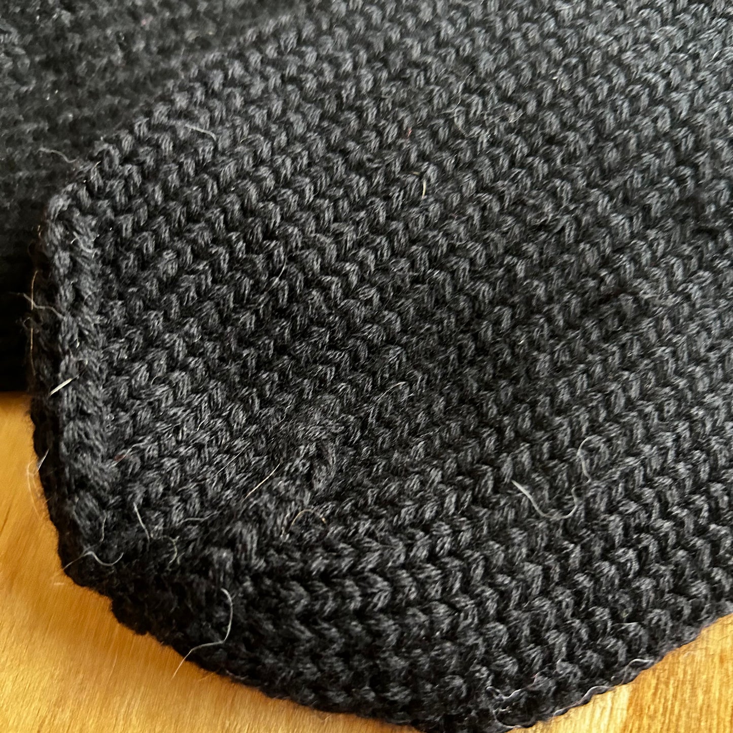 Melnas adītas vilnas zeķes 40.-42.izm. (VEPA 156)