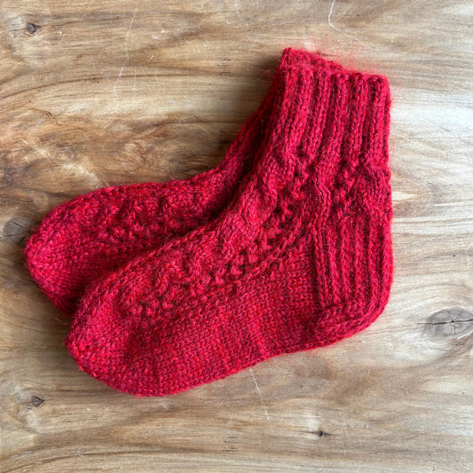 Sarkanas siltās zeķes 37,5.-39,5. izm. (LARE 36)