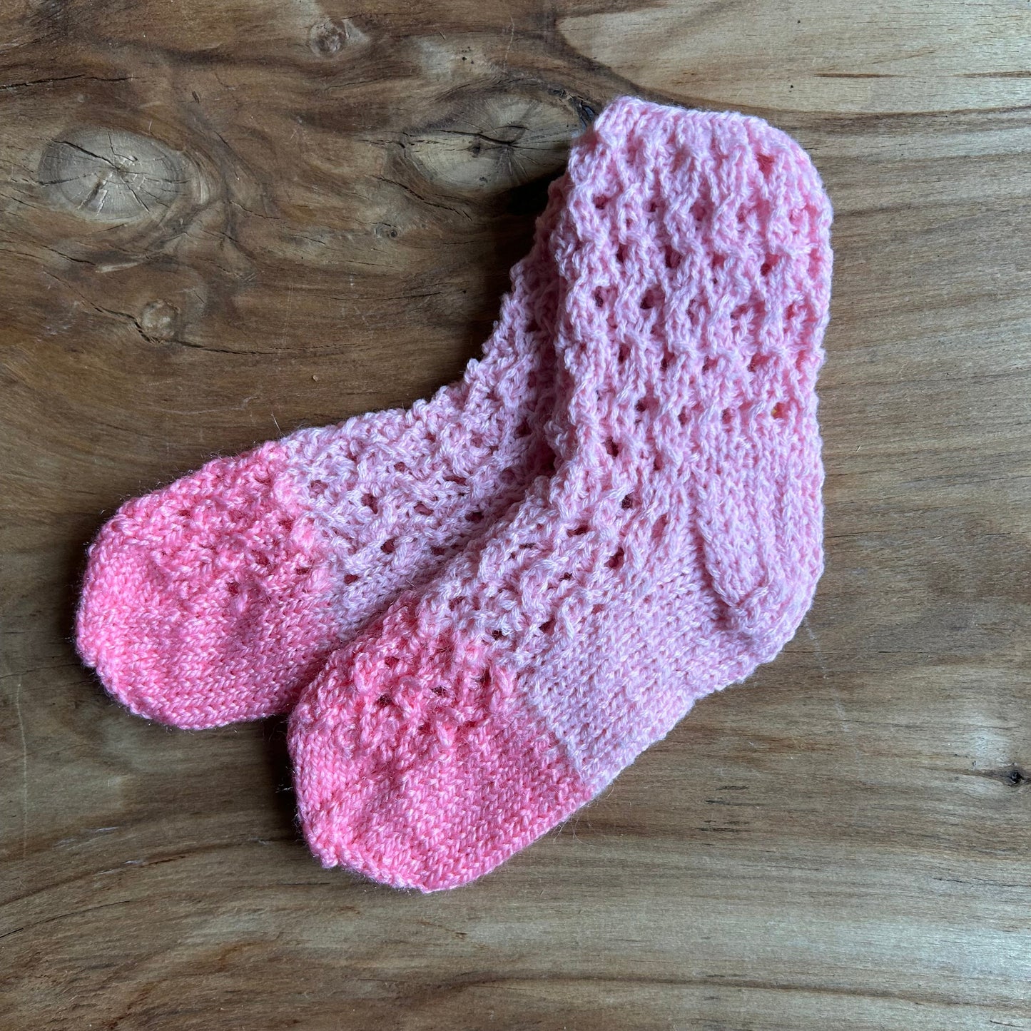 Rozā vilnas zeķes bērniem 21.-23.izm. (VEZI 51)