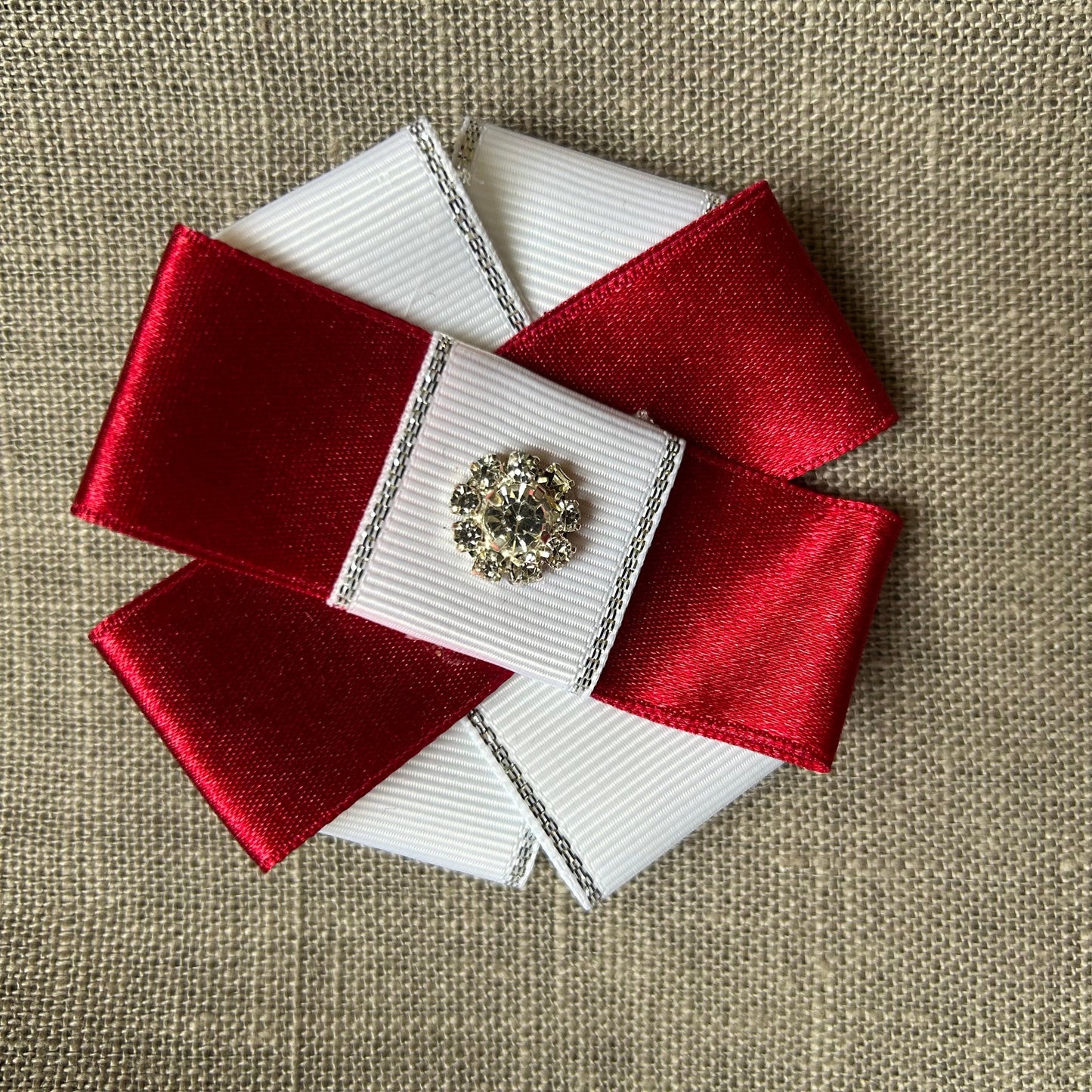 Latviska piespraude (AIPU 113)