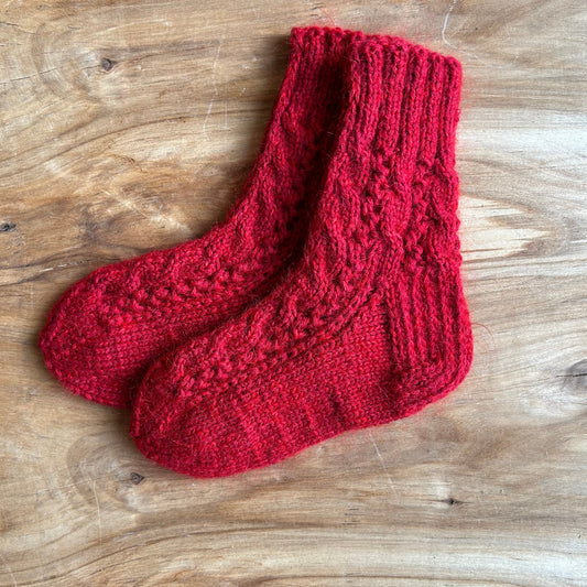 Sarkanas siltās zeķes 37,5.-39,5. izm. (LARE 47)