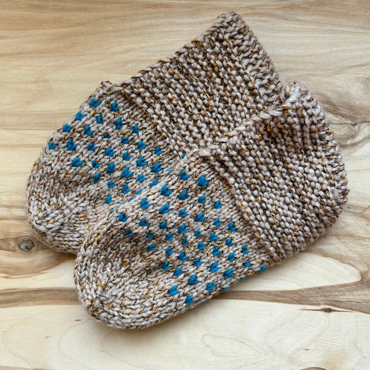 Adītas čības brūnā krāsā 37.-39.izm. (INPO 118)