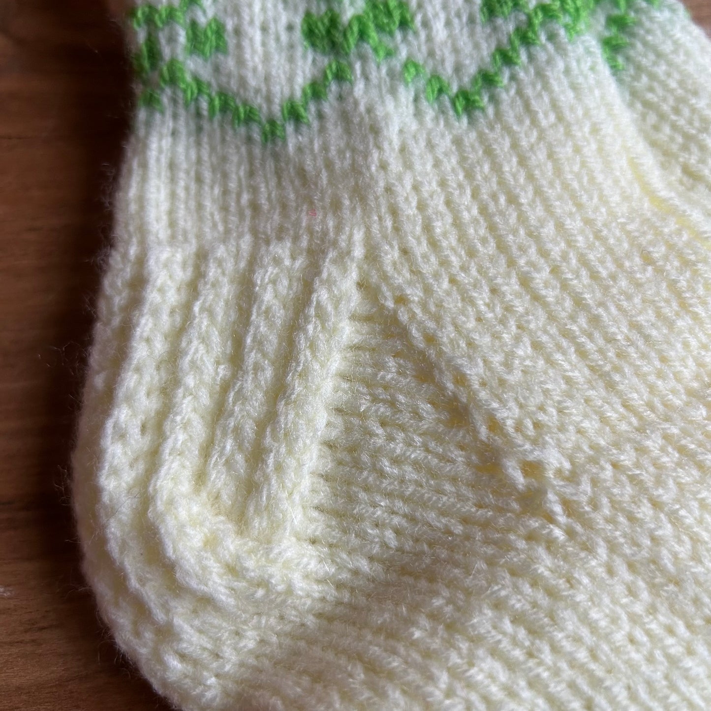 Vilnas zeķes 33.-35.izm. gaiši dzeltenā krāsā (VEZI 61)