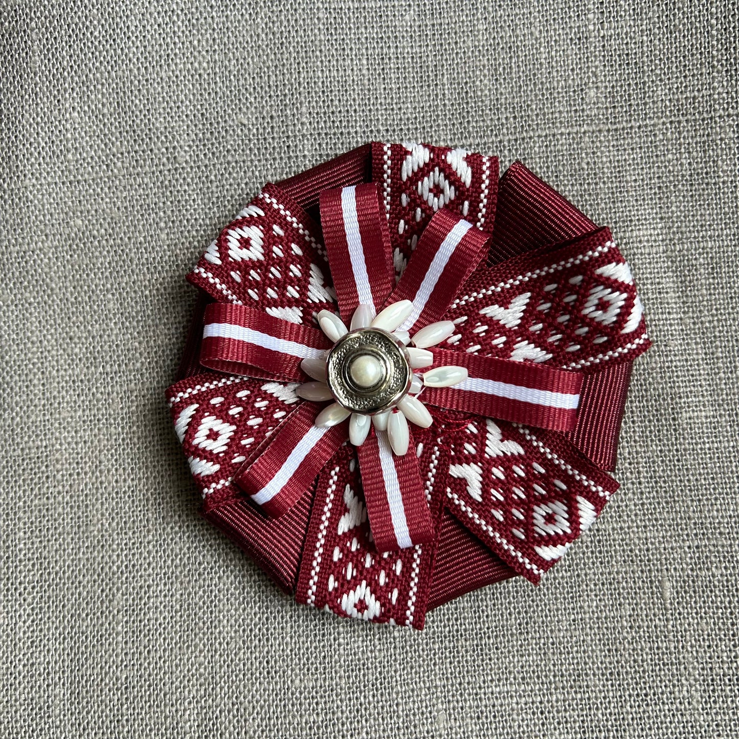 Latviska piespraude (ALMA 194)