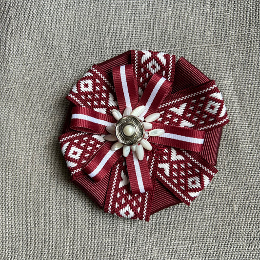 Latviska piespraude (ALMA 194)