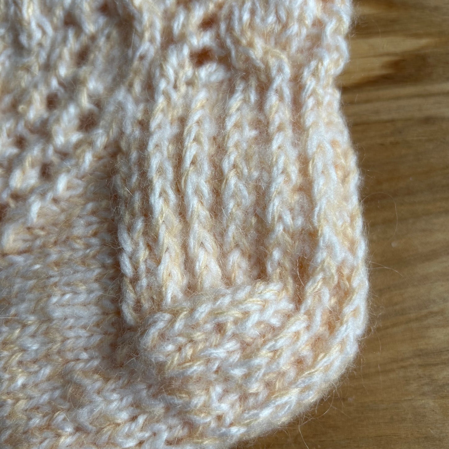 Gaiši dzeltenas siltās zeķes 37,5.-39,5. izm. (LARE 42)