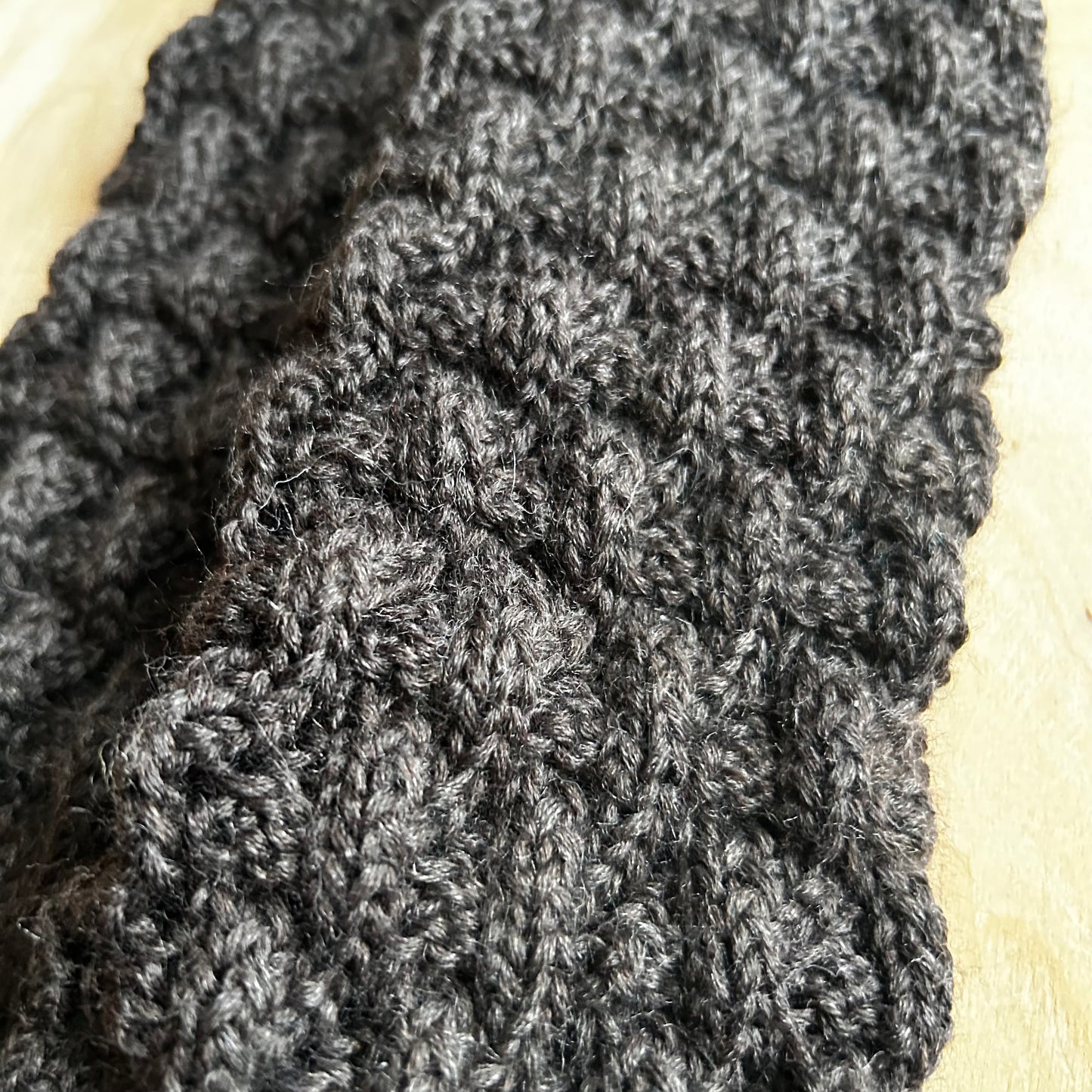 Brūnas adītas vilnas zeķītes 27.-29.izm. (VEPA 159)